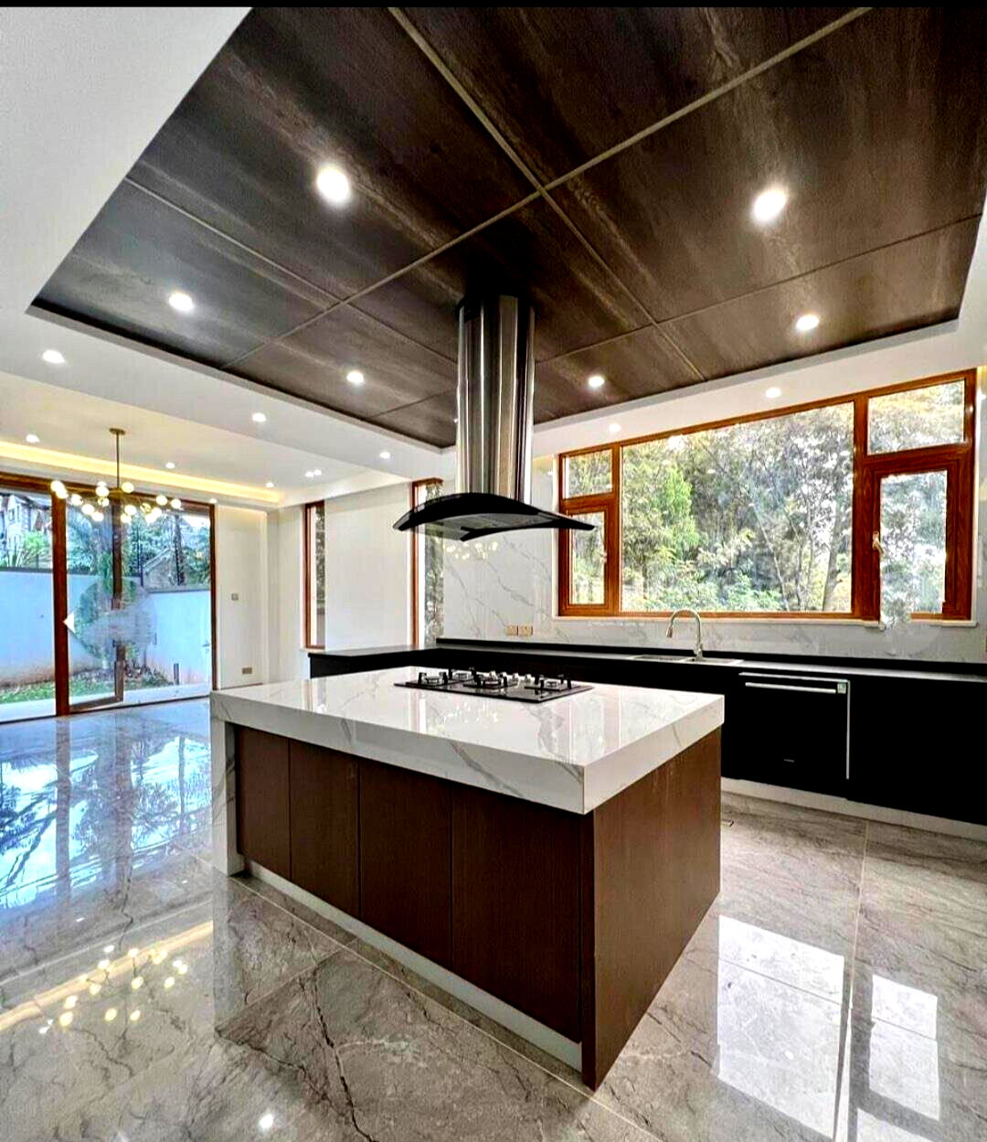 6-Ensuite Villa with Private Elevator & Panic Room - Lavington