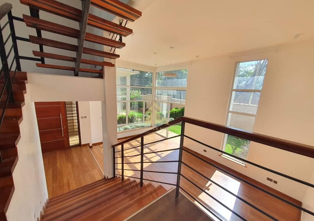 4-Ensuite Townhouse with Pool & Generator - Lavington