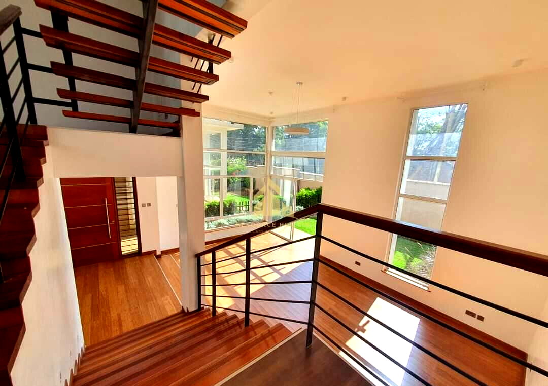 4-Ensuite Townhouse with Pool & Generator - Lavington