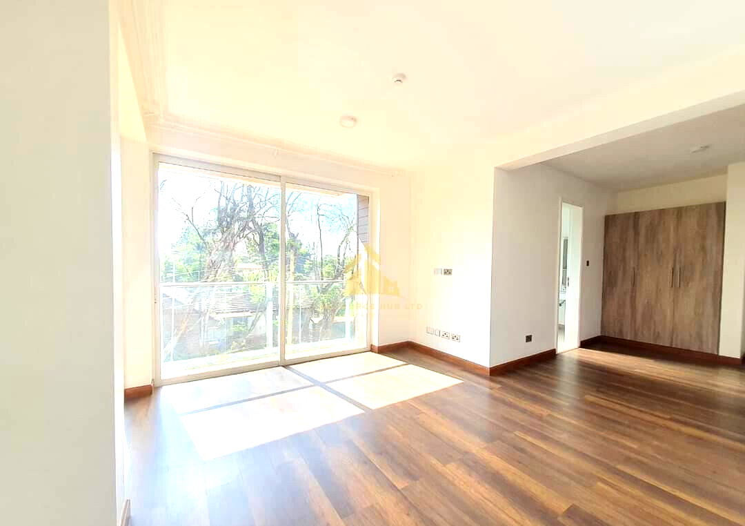 4-Ensuite Townhouse with Pool & Generator - Lavington