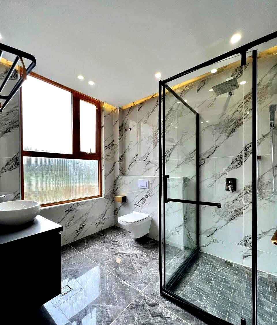 6-Ensuite Villa with Elevator & Panic Room - Lavington