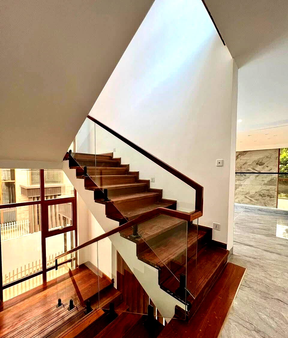 6-Ensuite Villa with Elevator & Panic Room - Lavington
