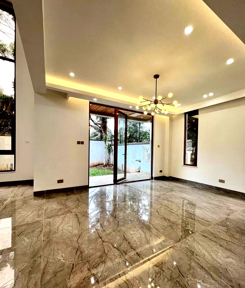 6-Ensuite Villa with Elevator & Panic Room - Lavington