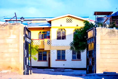 6bdrm Maisonette in Lodwar Town for sale - Image 2
