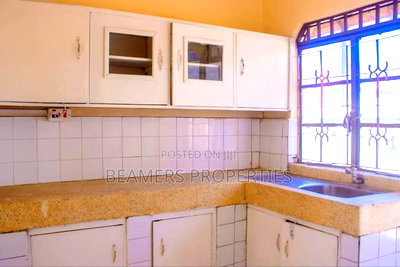 6bdrm Maisonette in Lodwar Town for sale - Image 8