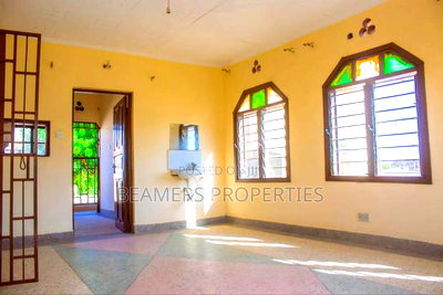 6bdrm Maisonette in Lodwar Town for sale - Image 7