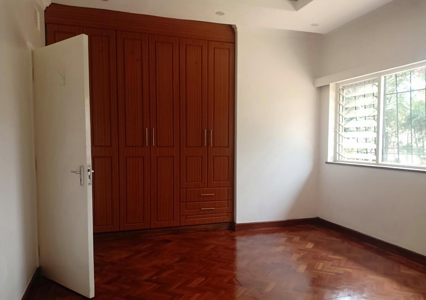 1-Acre Garden Home at KSh 250K