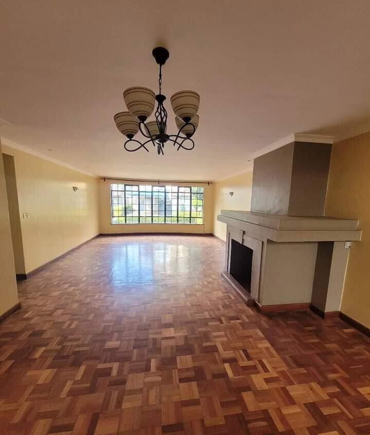 5BR All-Ensuite Townhouse with Jacuzzi & DSQ - Kileleshwa