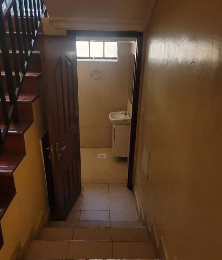 5BR All-Ensuite Townhouse with Jacuzzi & DSQ - Kileleshwa