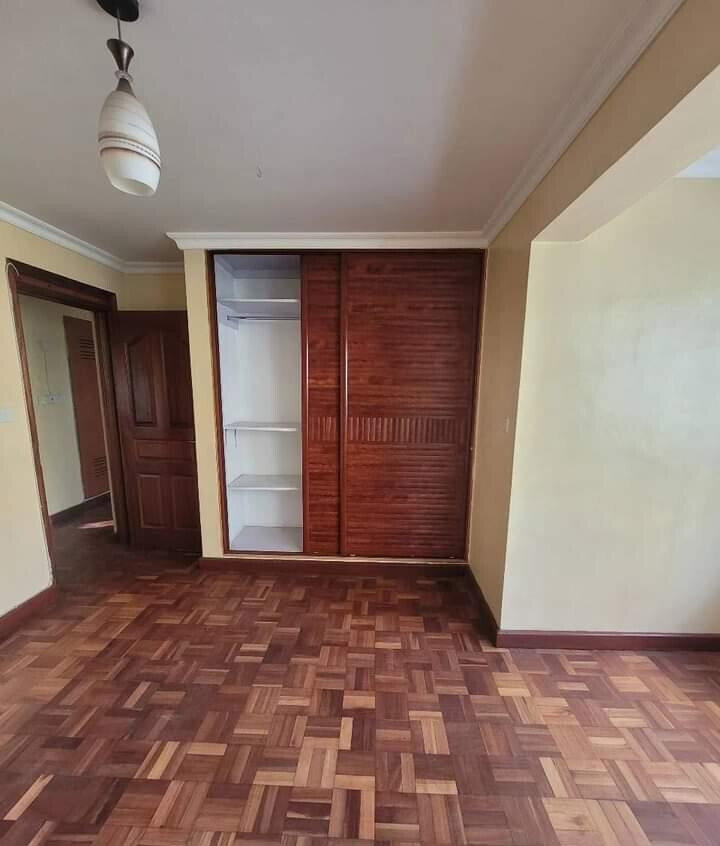 5BR All-Ensuite Townhouse with Jacuzzi & DSQ - Kileleshwa