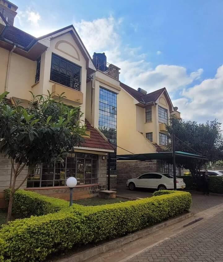 5BR All-Ensuite Townhouse with Jacuzzi & DSQ - Kileleshwa