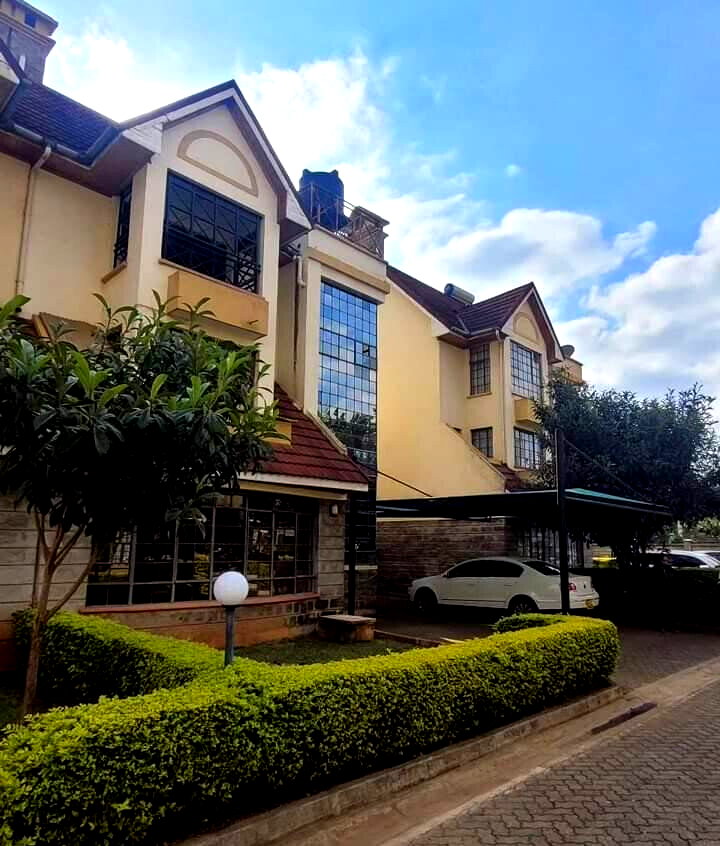 5BR All-Ensuite Townhouse with Jacuzzi & DSQ - Kileleshwa