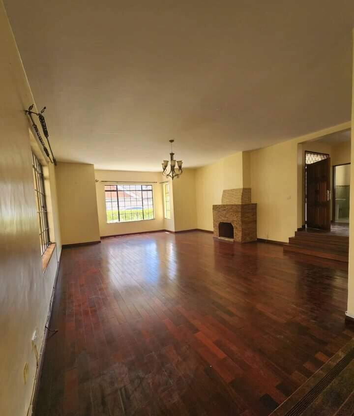 5BR All-Ensuite Townhouse with Jacuzzi & DSQ - Kileleshwa
