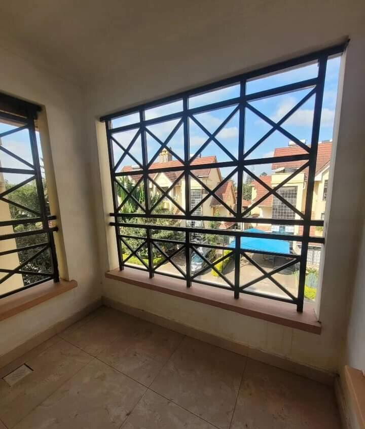 5BR All-Ensuite Townhouse with Jacuzzi & DSQ - Kileleshwa