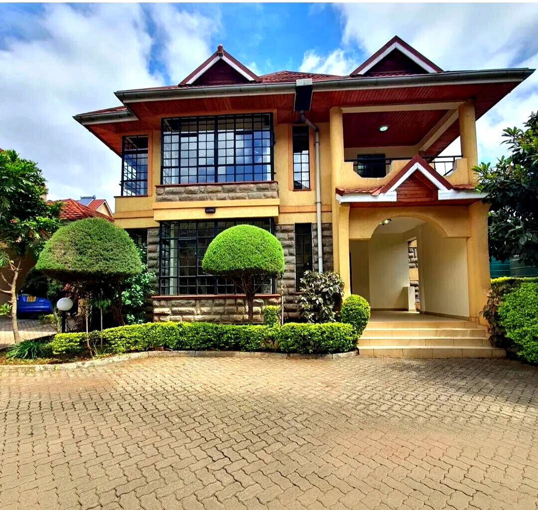 5BR All-Ensuite Townhouse with Fireplace & Study - Kileleshwa