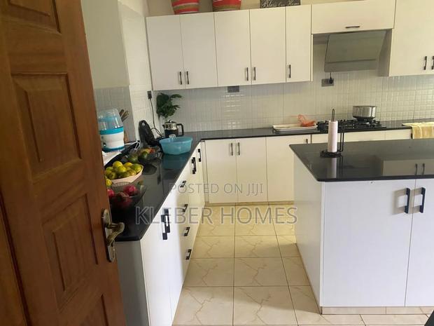 5bdrm Townhouse/Terrace in Gikambura, Kikuyu for sale