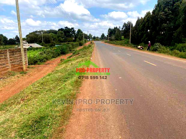 Plot for Sale on Tarmac in Kikuyu, Thigio.