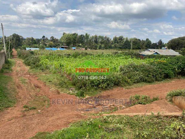 Plot for Sale on Tarmac in Kikuyu, Thigio.