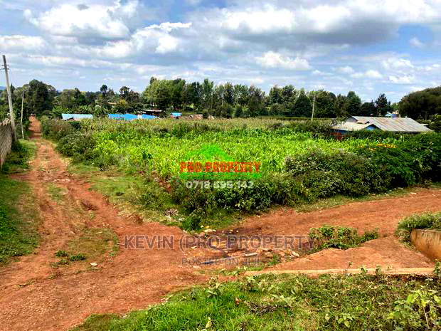 Plot for Sale on Tarmac in Kikuyu, Thigio.