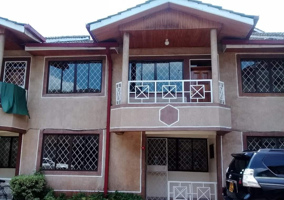 4BR Maisonette with Walk-In Closet & Bathtub - Kileleshwa