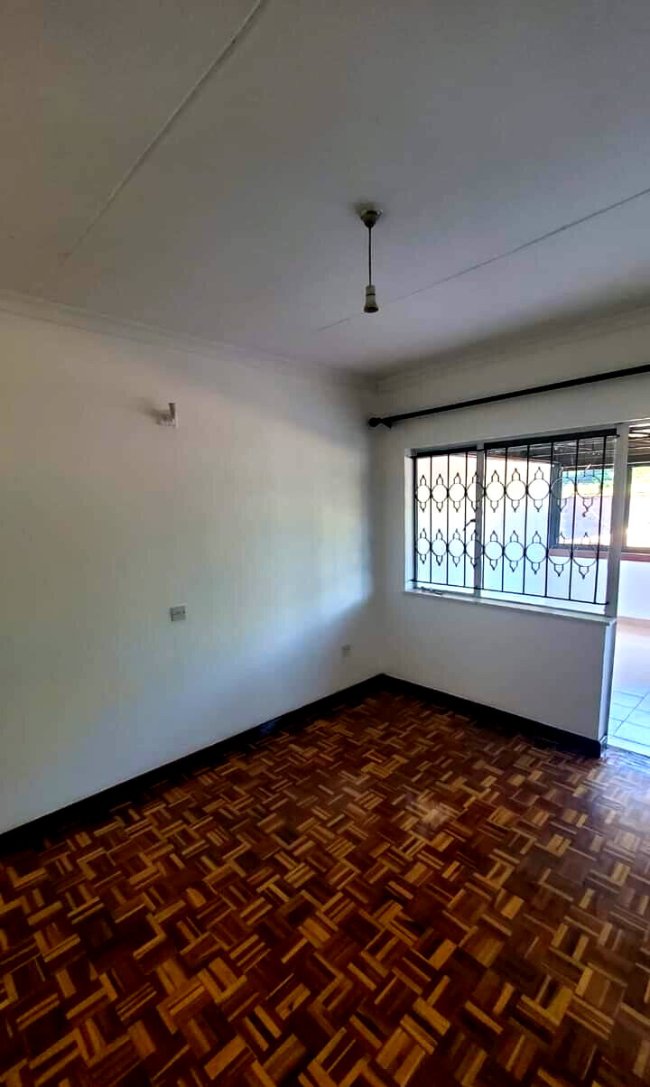 4BR Townhouse with DSQ in 15-Unit Gated Estate - Kileleshwa