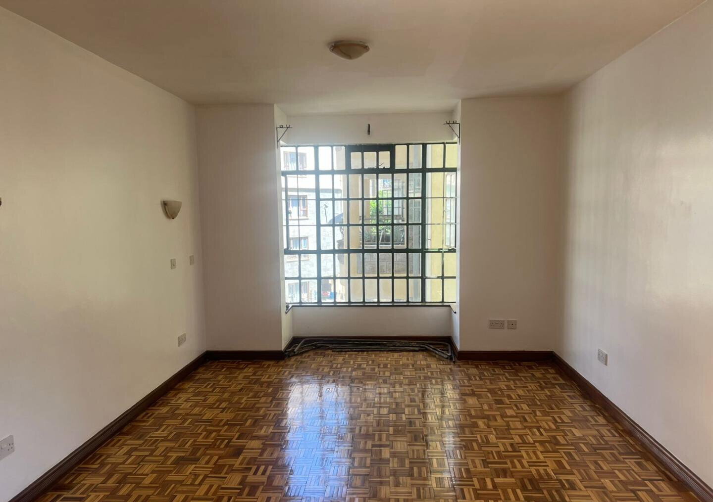 3BR All-Ensuite with Flowered Garden & Borehole - Kileleshwa