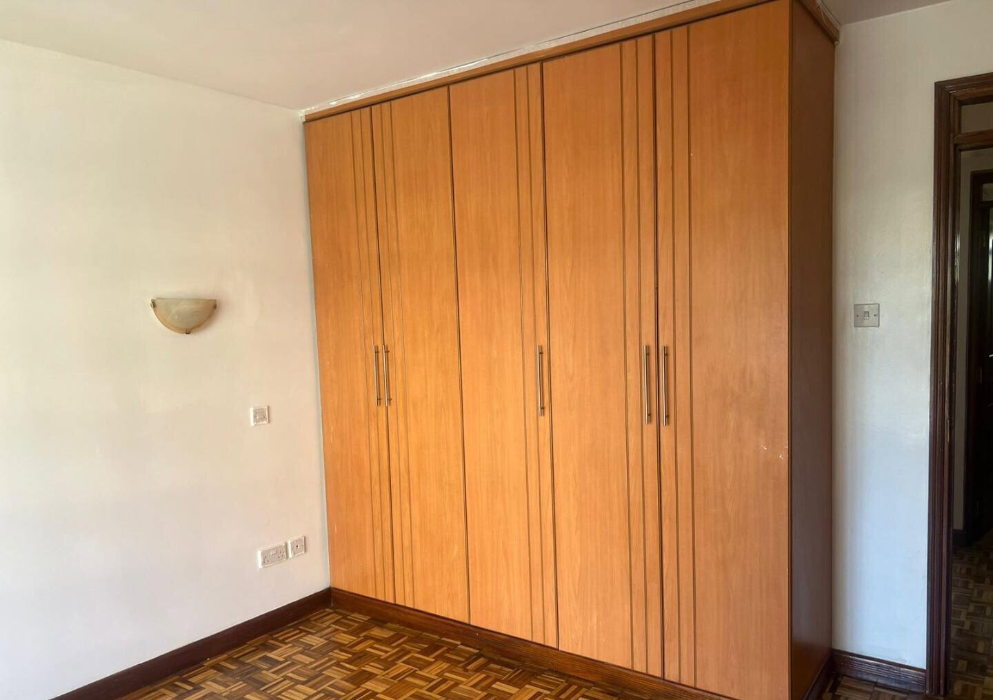 3BR All-Ensuite with Flowered Garden & Borehole - Kileleshwa