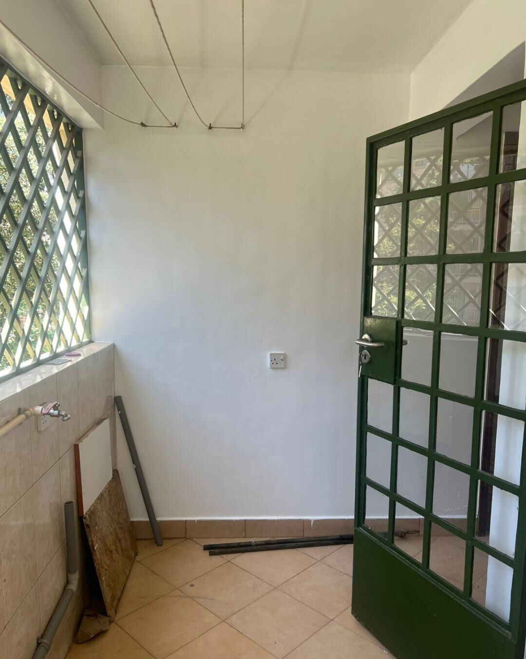3BR All-Ensuite with Flowered Garden & Borehole - Kileleshwa