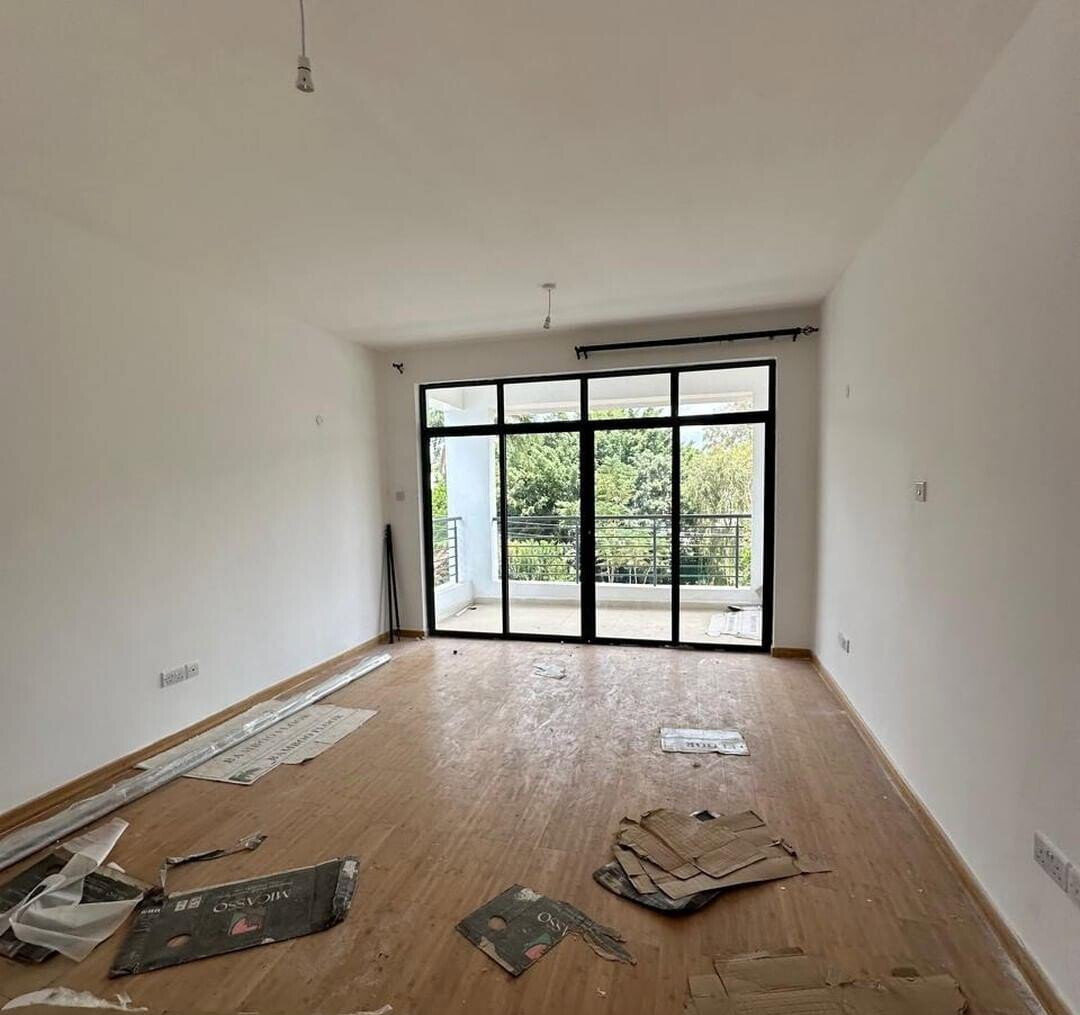 5-Ensuite Townhouse with Roof Terrace & Private Garden - Lavington