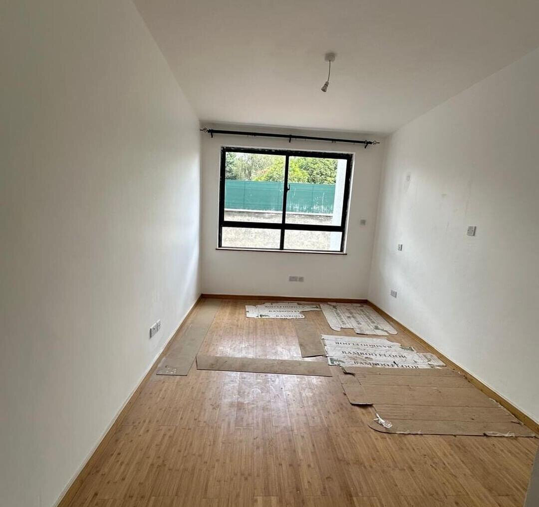 5-Ensuite Townhouse with Roof Terrace & Private Garden - Lavington