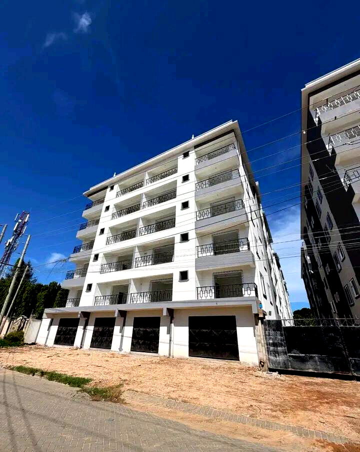 Brand-New 3BR Apartment with Pool & DSQ - Nyali