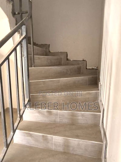 3bdrm Maisonette in Ondiri Kikuyu for sale - Image 6