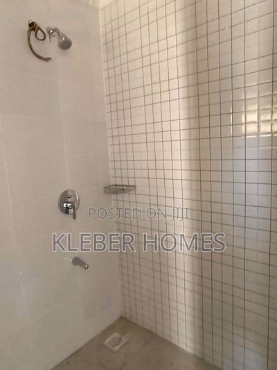 3bdrm Maisonette in Ondiri Kikuyu for sale - Image 10