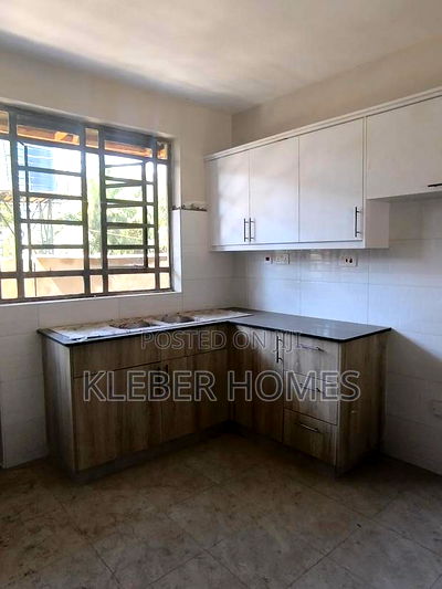 3bdrm Maisonette in Ondiri Kikuyu for sale - Image 4