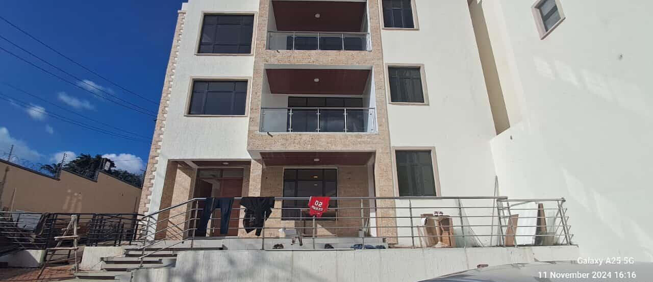 5-Ensuite Townhouse with Lift & Full Power Backup - Kyuna, Loresho