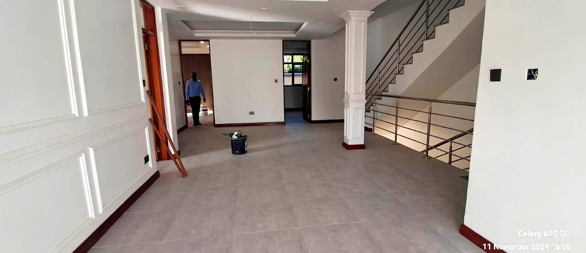 5-Ensuite Townhouse with Lift & Full Power Backup - Kyuna, Loresho