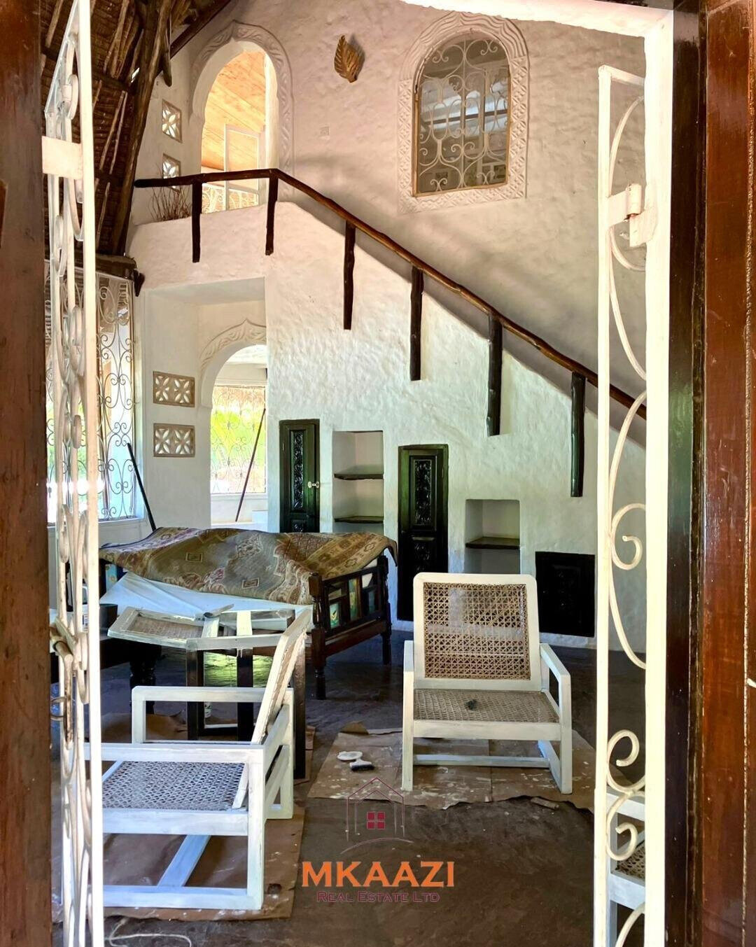 3BR Garden Home with Parking