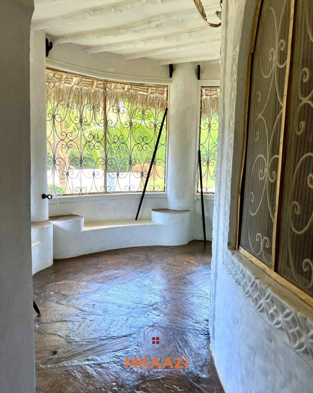 3BR Garden Home with Parking