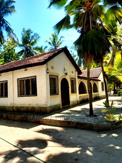 3 Bedrooms Bungalow for Sale - Image 9