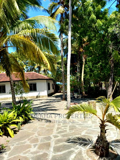 3 Bedrooms Bungalow for Sale - Image 15