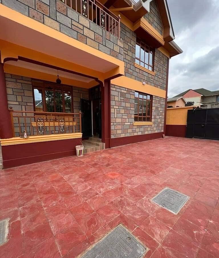 5BR All-Ensuite Mansion with Staff Quarters - Membley Estate