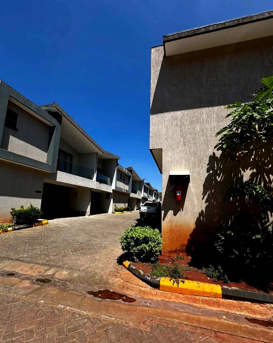 4 En-Suite Townhouse with DSQ & Backyard Garden - Syokimau