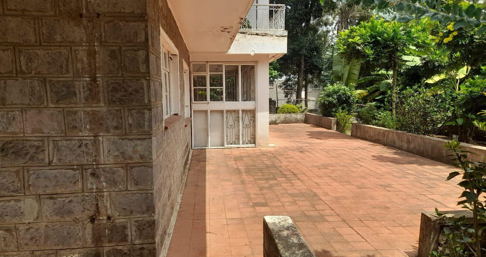 Half Acre 5BR Mansion with Garden
