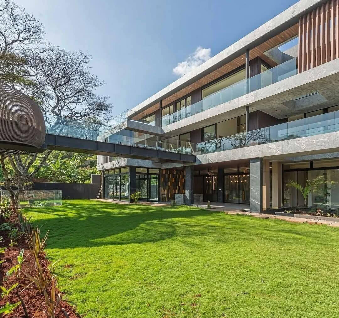 The Nest: 5 En-Suite Ultra-Luxury Villa with Heated Indoor Pool - Kitisuru