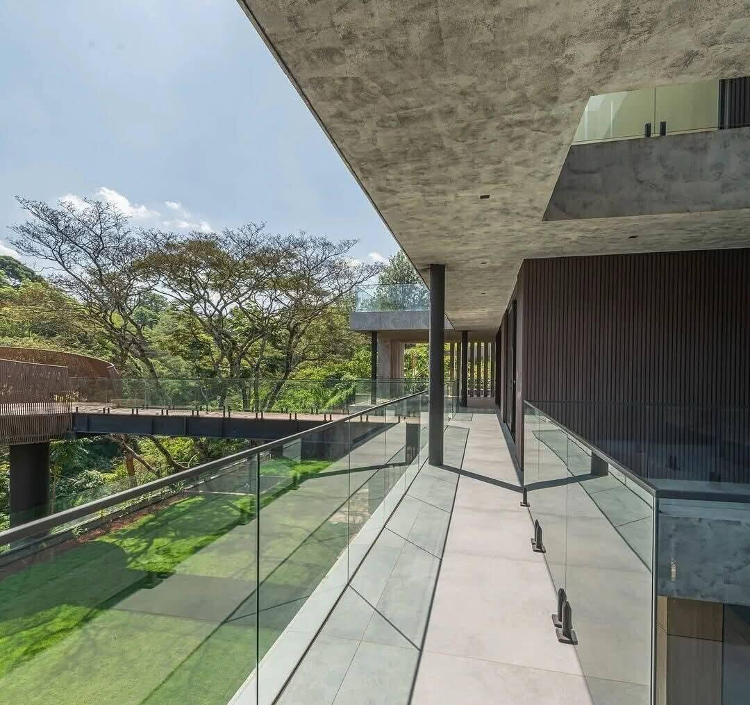 The Nest: 5 En-Suite Ultra-Luxury Villa with Heated Indoor Pool - Kitisuru
