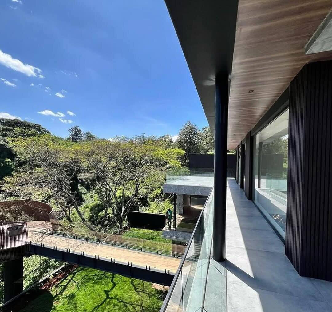 The Nest: 5 En-Suite Ultra-Luxury Villa with Heated Indoor Pool - Kitisuru