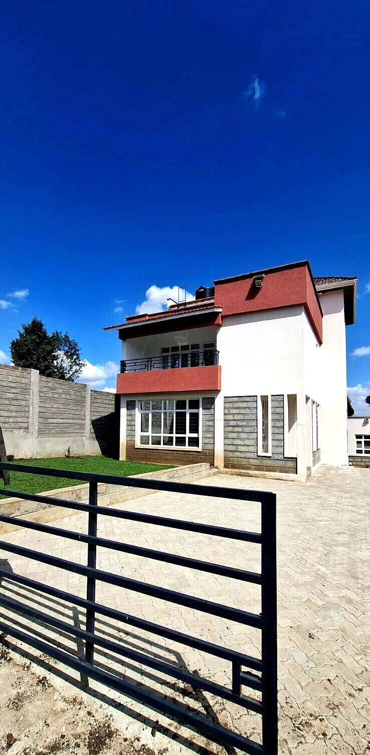 Tri-Level 4BR Townhouse with Rooftop Terrace & DSQ - Matasia, Ngong