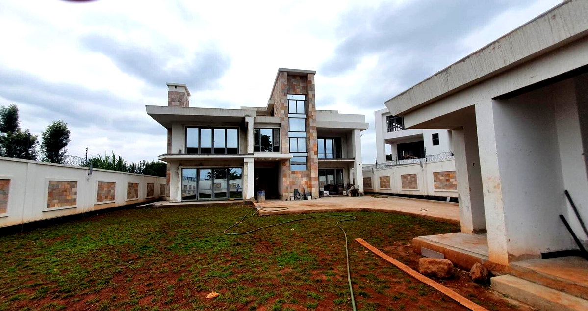 Brand-New 5BR All-Ensuite Villa on Quarter Acre - Runda