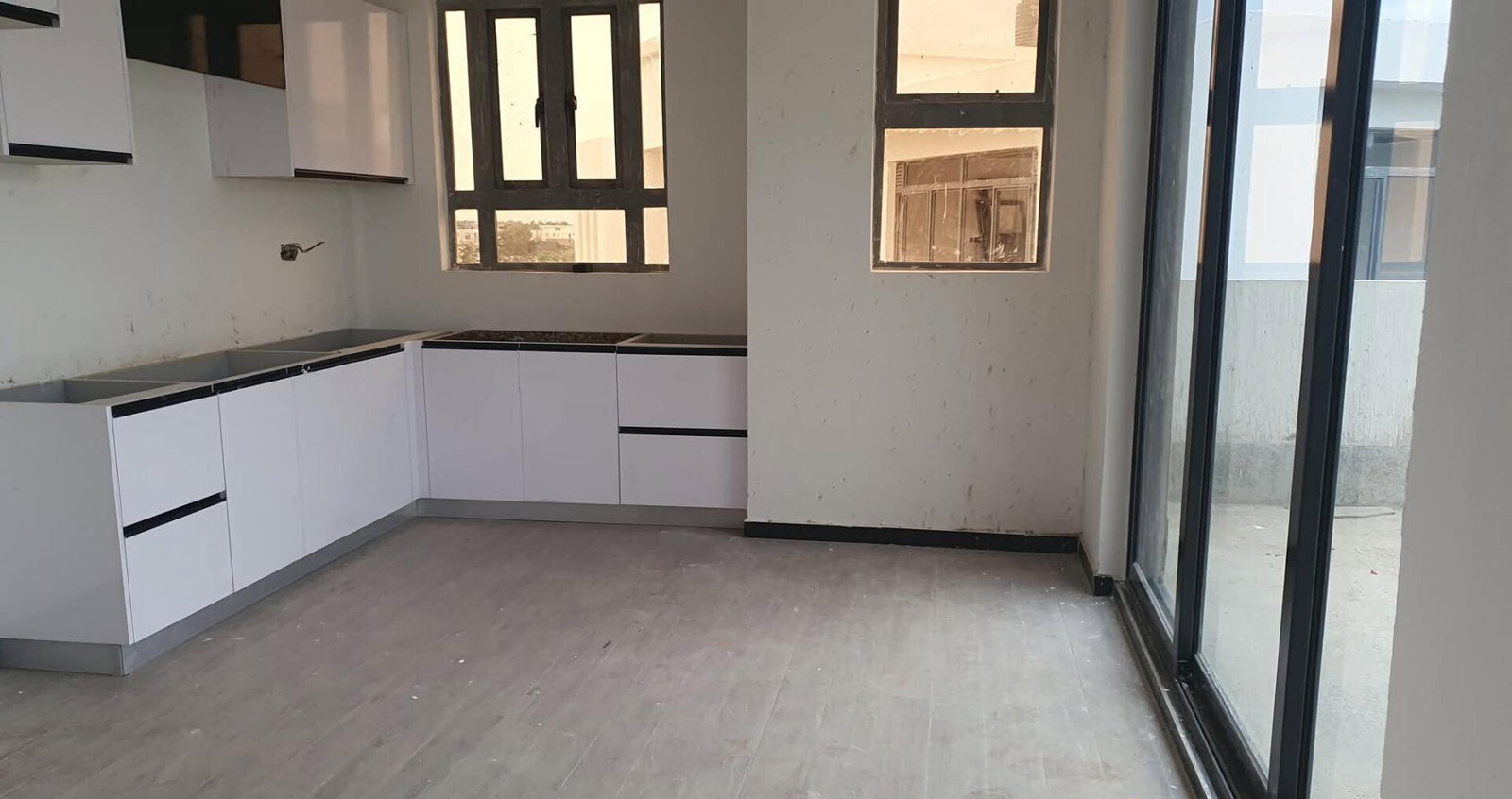 Brand-New 5BR All-Ensuite Villa on Quarter Acre - Runda