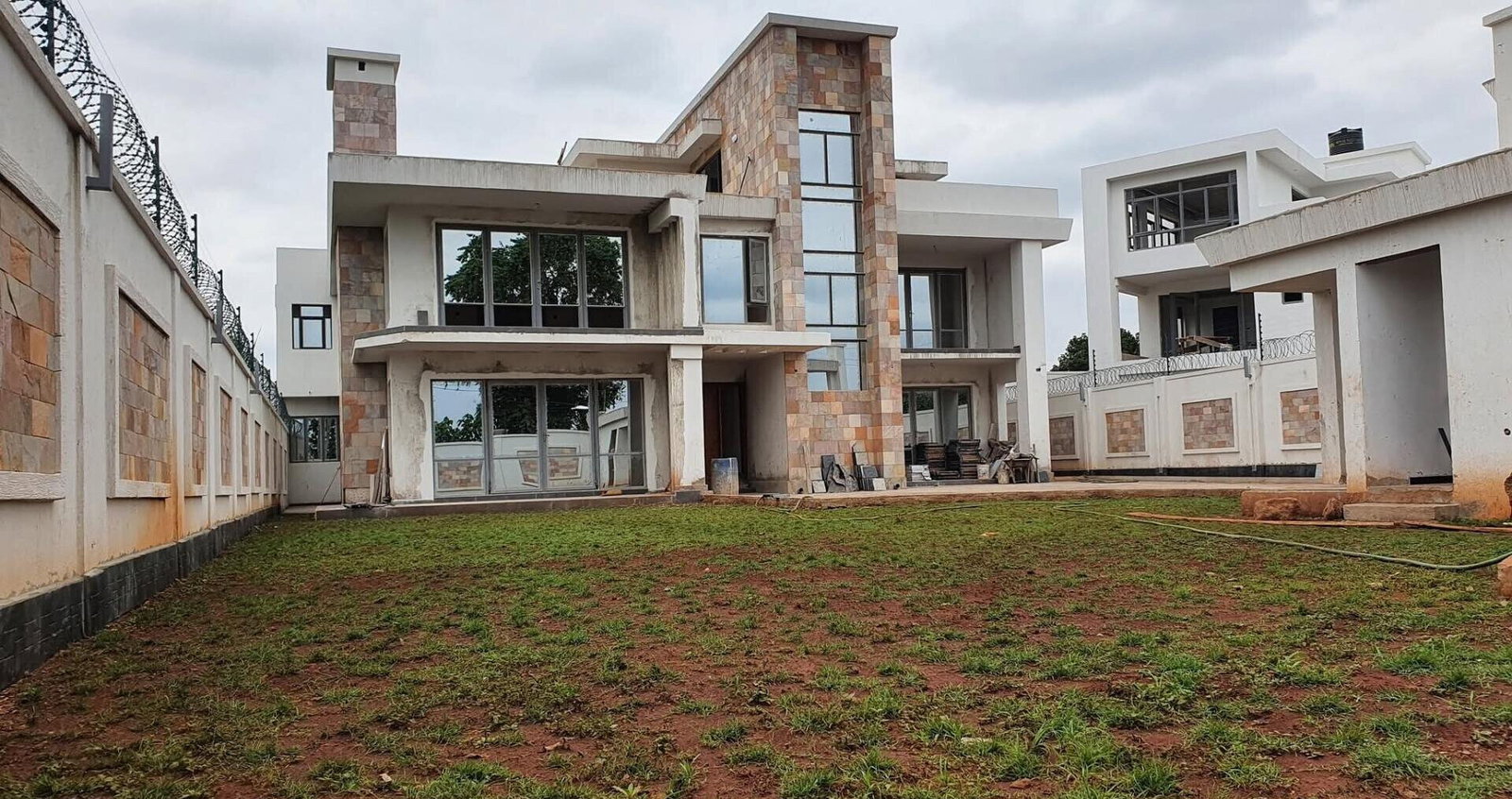 Brand-New 5BR All-Ensuite Villa on Quarter Acre - Runda